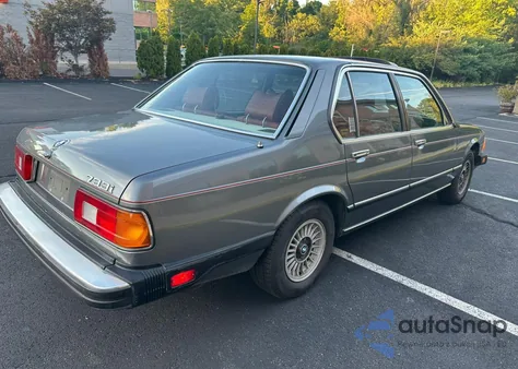1981 BMW 733 I из США, поврежденный, VIN WBAFF3303B7351238